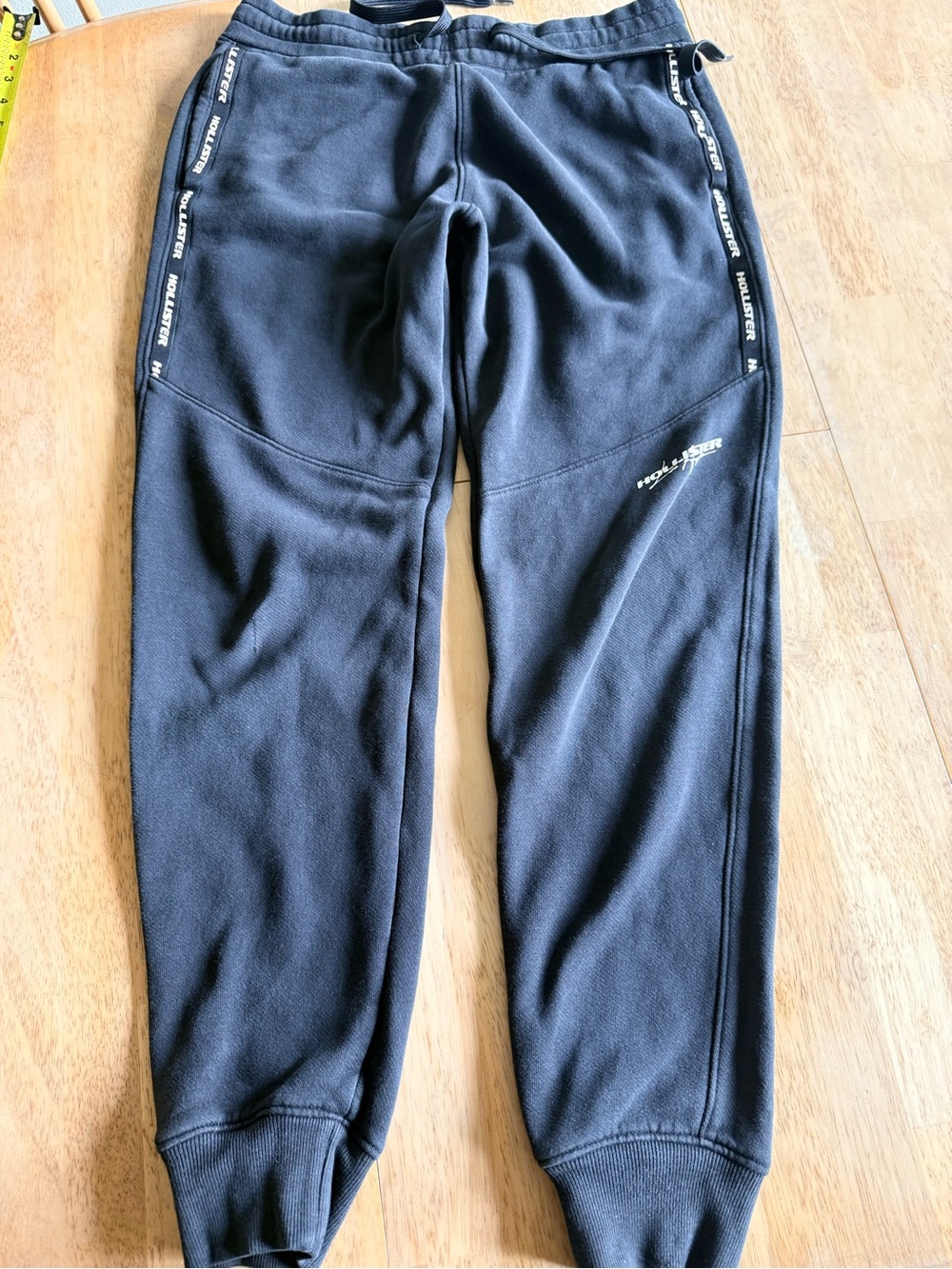 Hollister Black Logo-Trim Men's Jogger Sweatpants